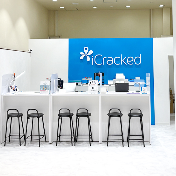 iCracked Store 柏モディ