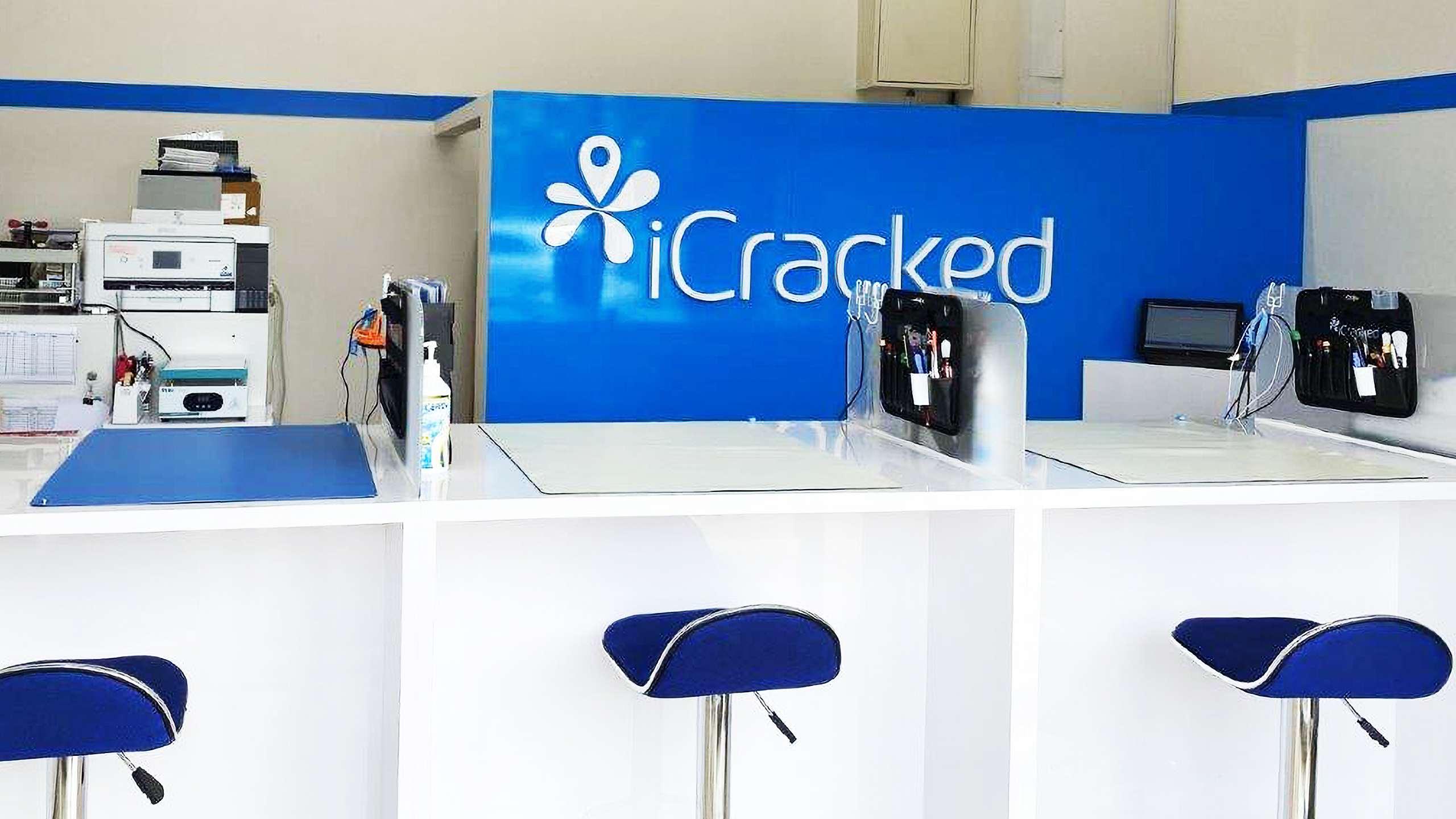 iCracked Store 大垣の店舗画像